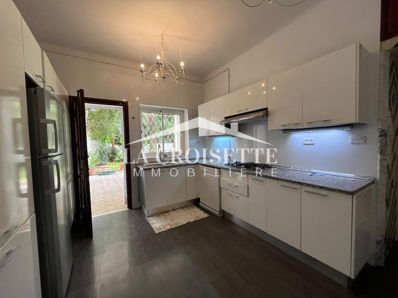 Villa S+4 avec vue sur mer à Carthage 